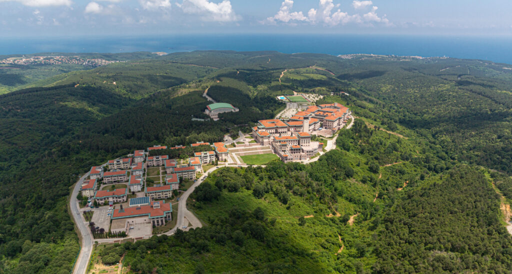 Университет Коч, Турция